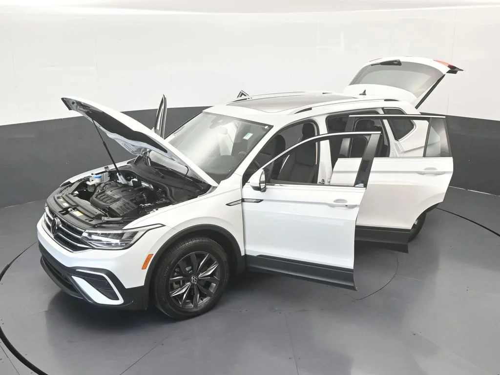 Used 2023 White Volkswagen 2.0T SE image 65