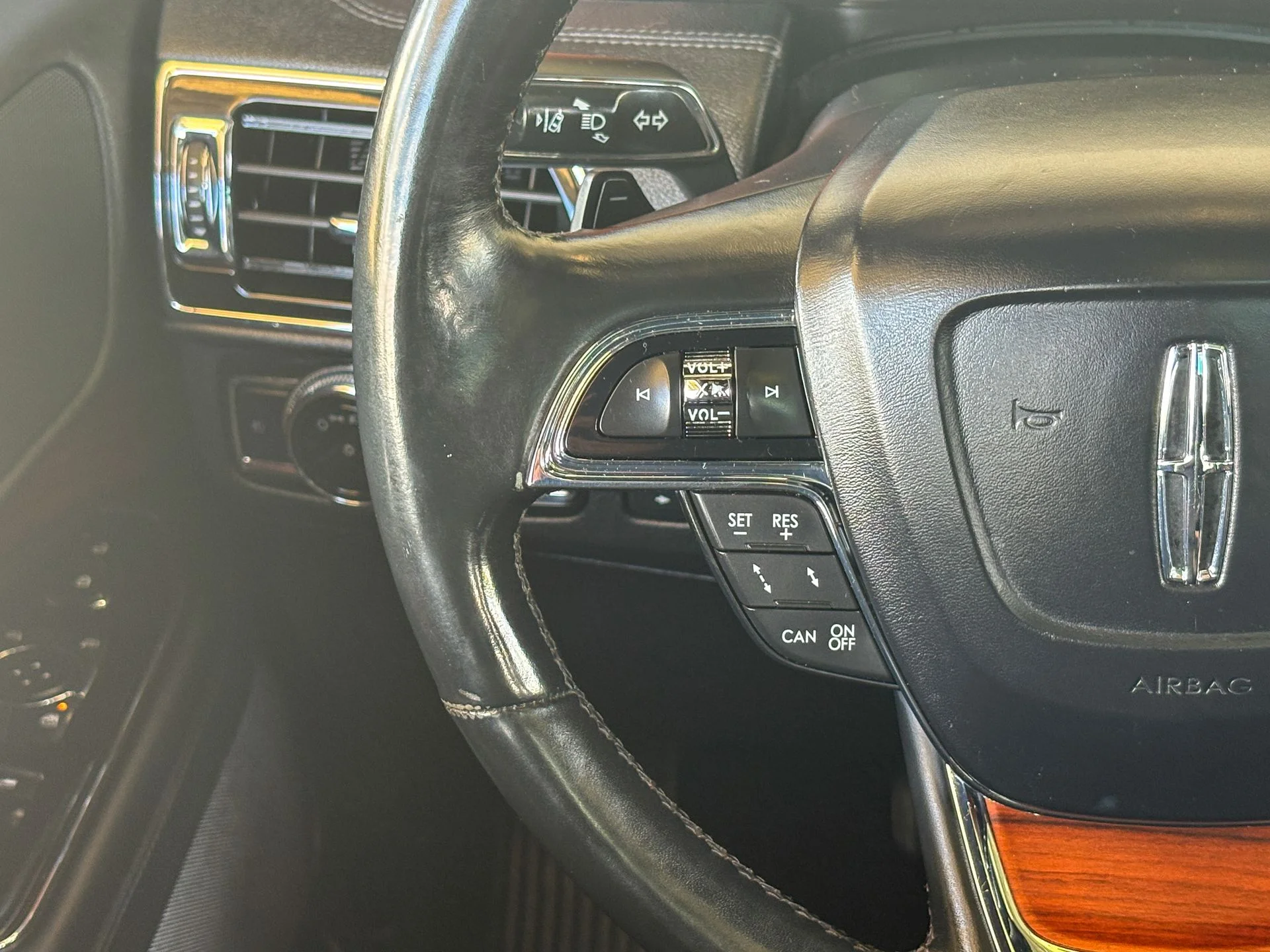 2018 Lincoln Navigator Select - Photo 35