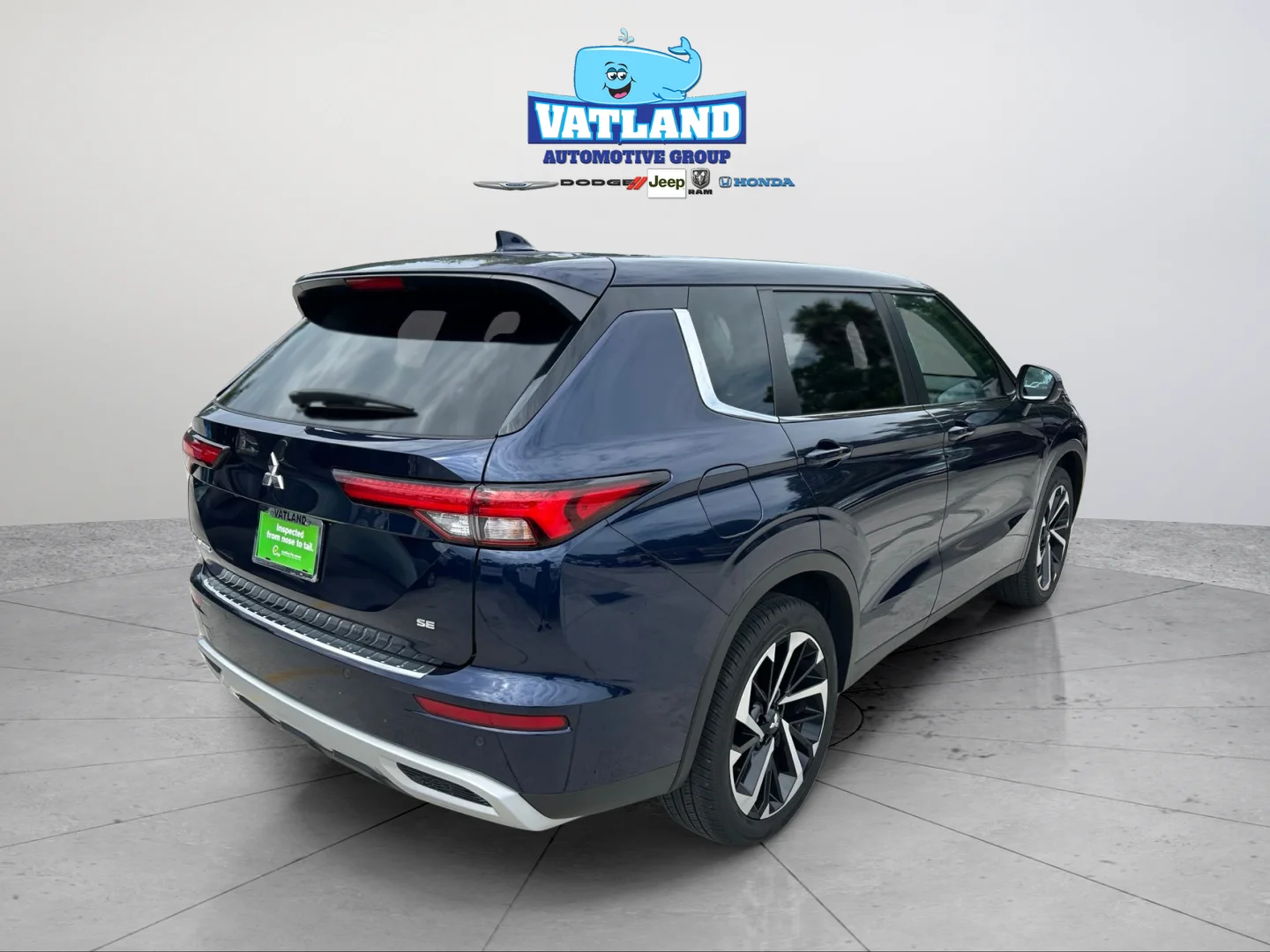 Used 2024 Cosmic Blue Metallic Mitsubishi SE image 6