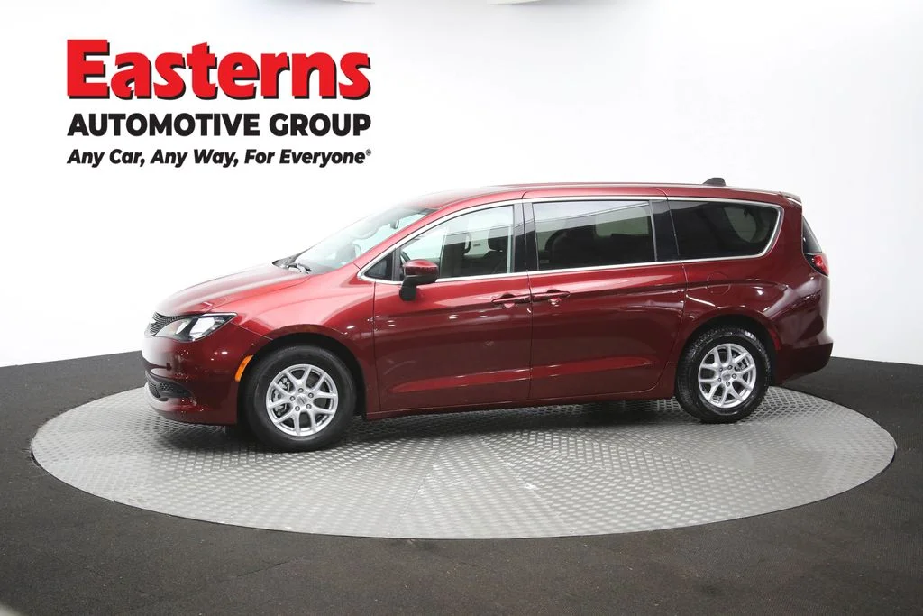 Used 2023 Red Chrysler LX image 58