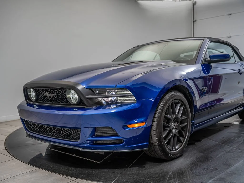 Used 2013 Blue Metallic Ford GT Premium image 15