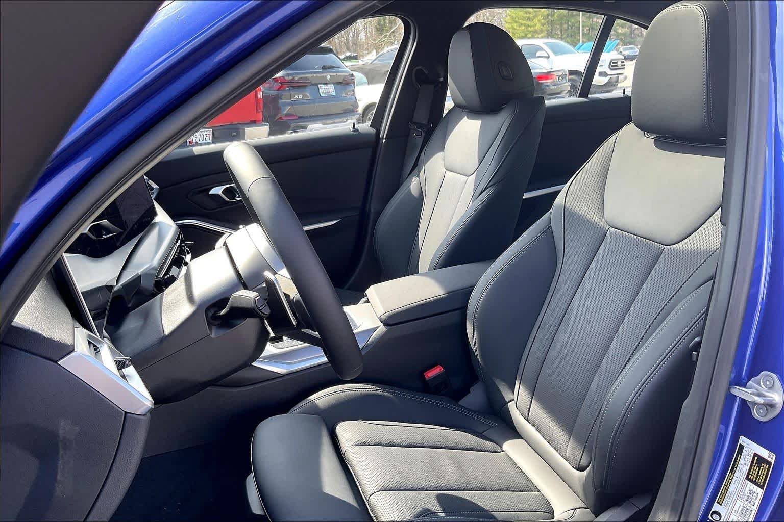 2026 BMW 3 Series 330i - Photo 7