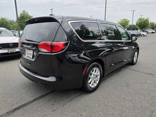 Used 2017 Black Chrysler Touring image 6
