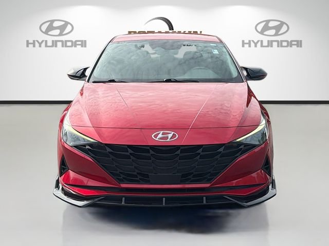 Used 2023 Red Hyundai SEL image 2