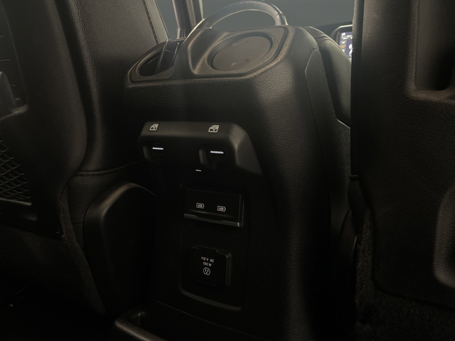 Used 2021 Snazzberry Pearlcoat Jeep Unlimited Rubicon 392 image 33