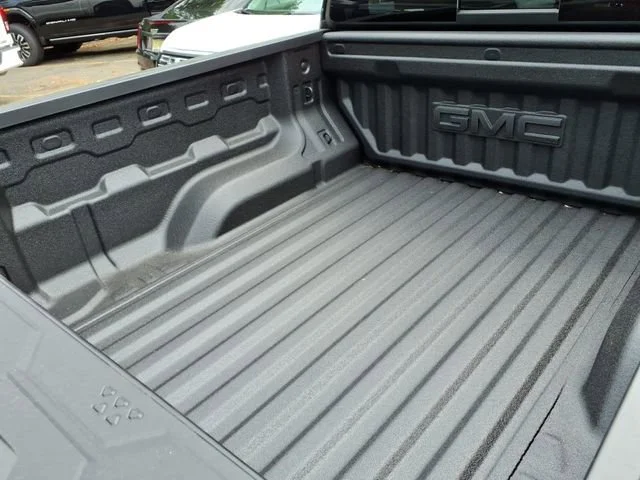 2026 GMC Canyon AT4 - Photo 6
