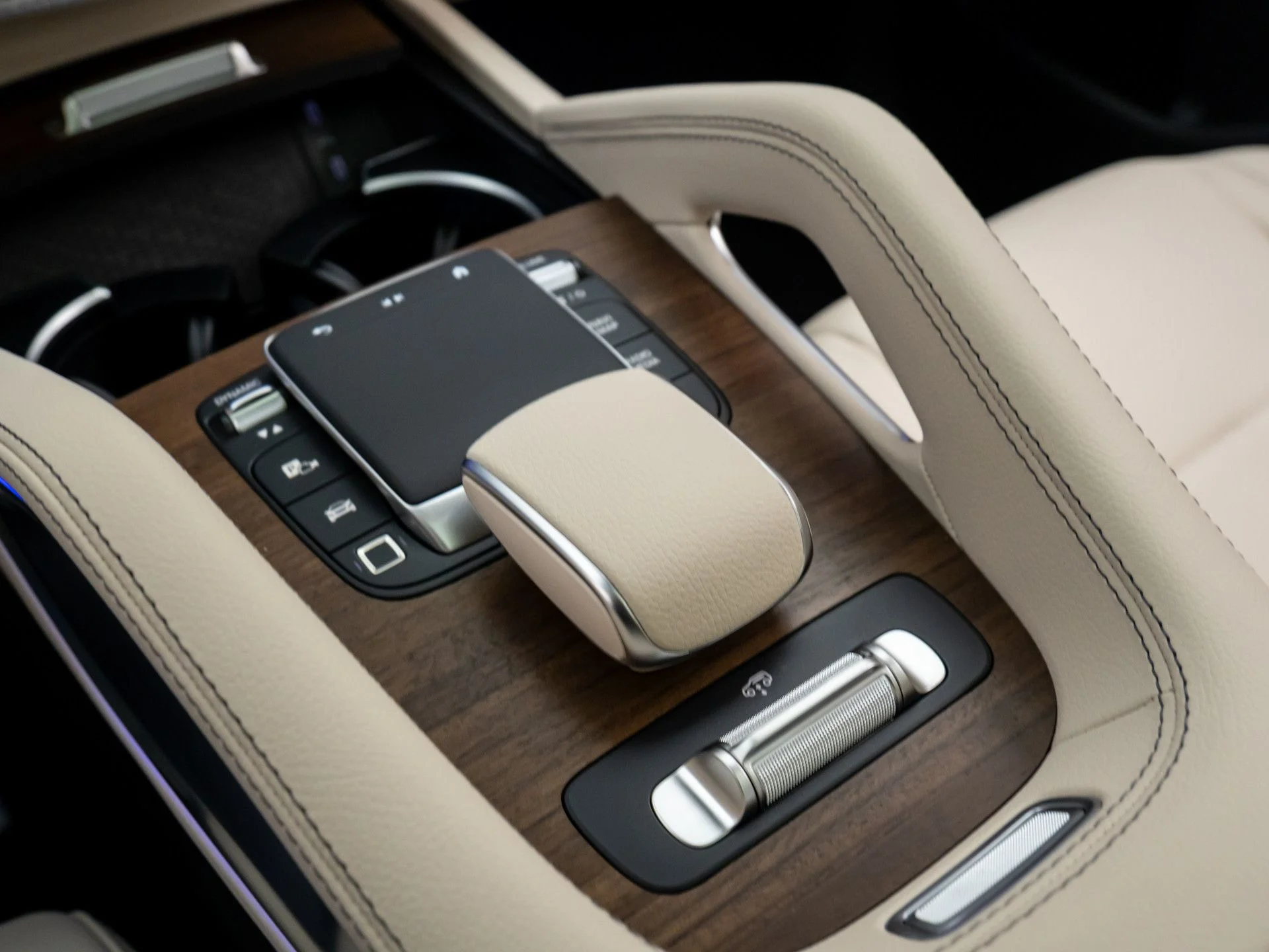 New 2026  Mercedes-Benz GLS 450 image 30