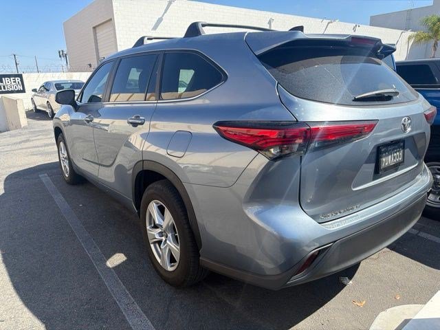 Used 2023 Moon Dust Toyota LE image 7