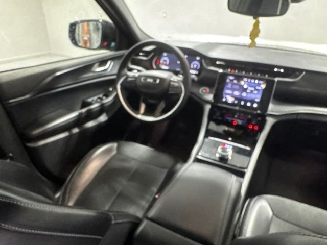 Used 2024 Gray Jeep Altitude X image 24