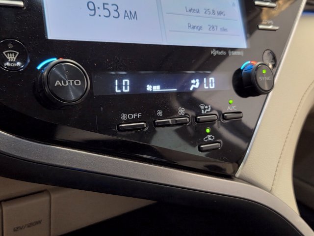 Used 2018 Brown Toyota XLE image 21