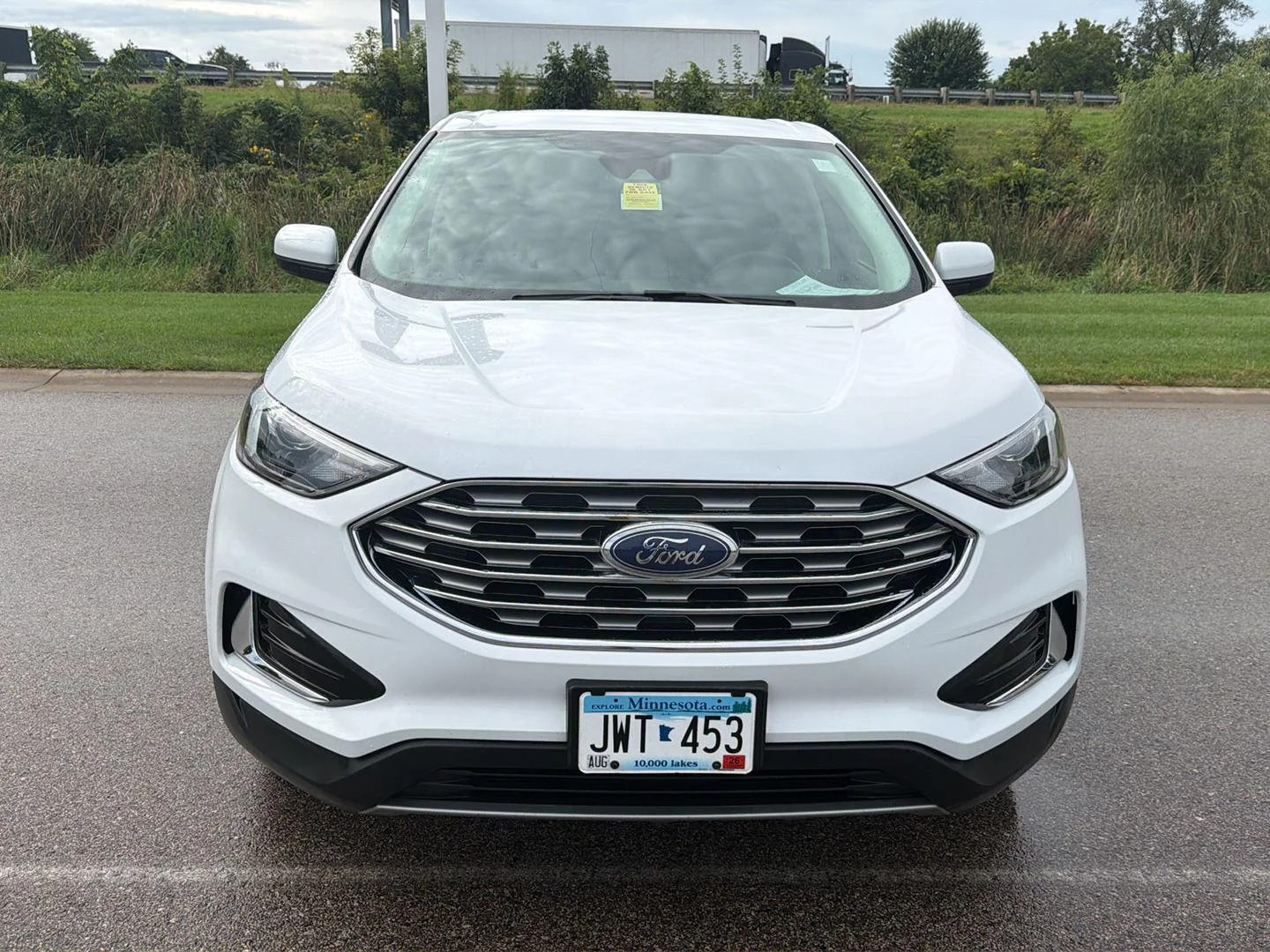 Used 2022 Oxford White Ford SEL image 6