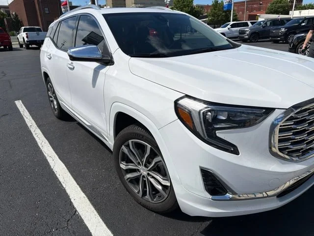 Certified Used 2018 SUMMIT WHITE GMC Denali image 2