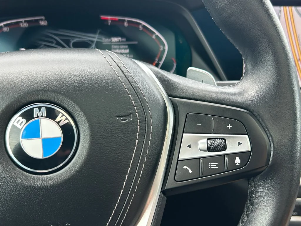 Used 2023 Black BMW xDrive40i image 20