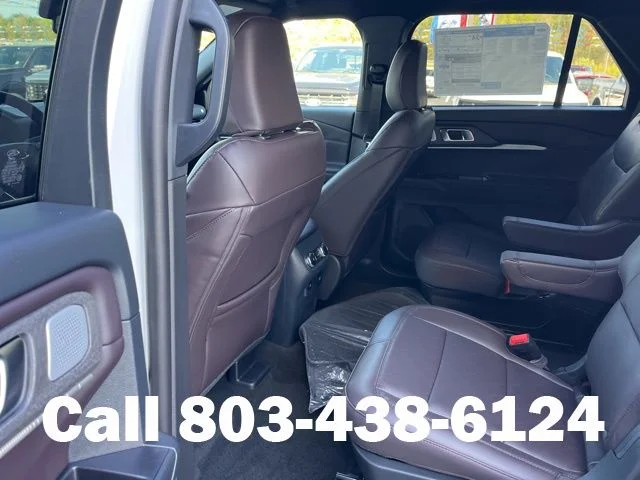 New 2026 Star White Metallic Tri-Coat Ford Platinum™ image 11