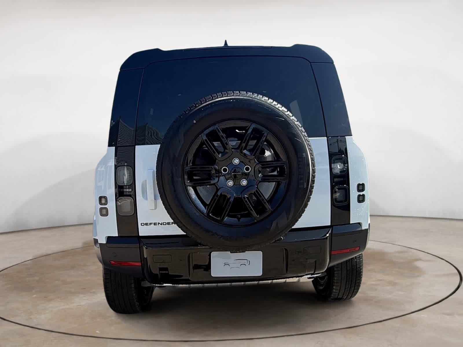 New 2026 Fuji White Land Rover S image 4