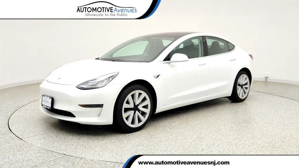 2018 Tesla Model 3 Long Range's photo