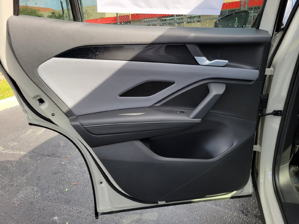 New 2026 Beige/tan Volkswagen SE R-Line Black image 9