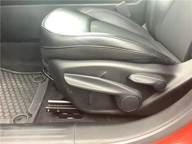 Used 2025 Red Hot Pearlcoat Jeep Trailhawk 4x4 image 18