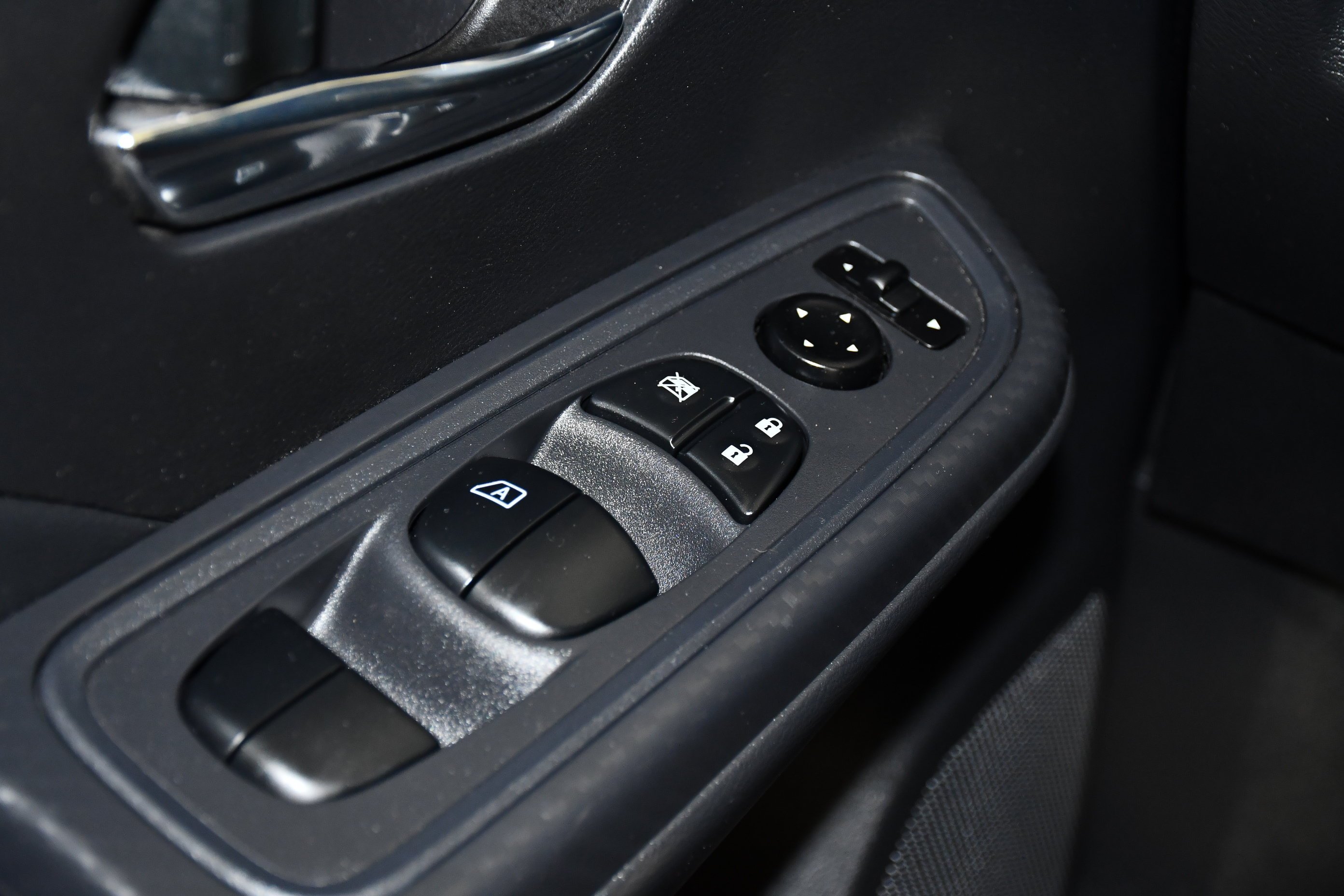 Used 2025 Gun Metallic Nissan SV image 32