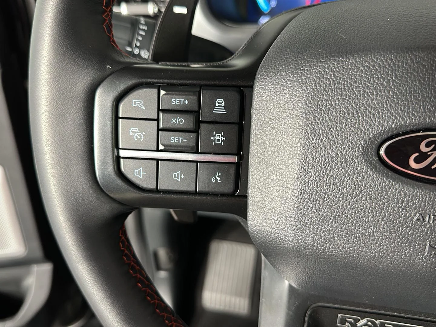 Used 2025 Agate Black Metallic Ford Raptor image 23