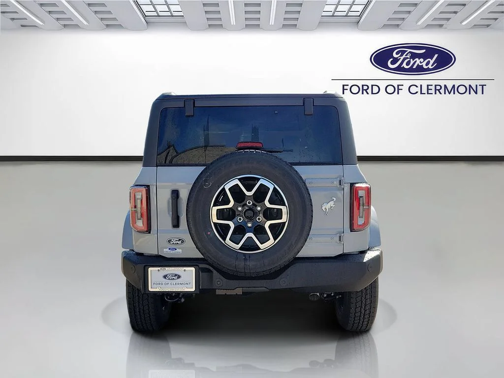 New 2026 Avalanche Gray Ford Outer Banks® image 4