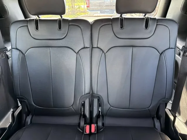 Used 2024 Black Jeep Limited 4x4 image 17