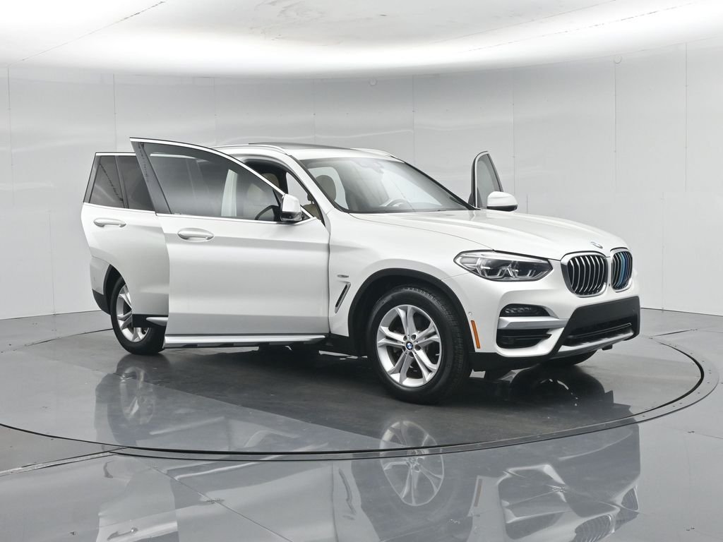 Certified Used 2020 White BMW sDrive30i image 34