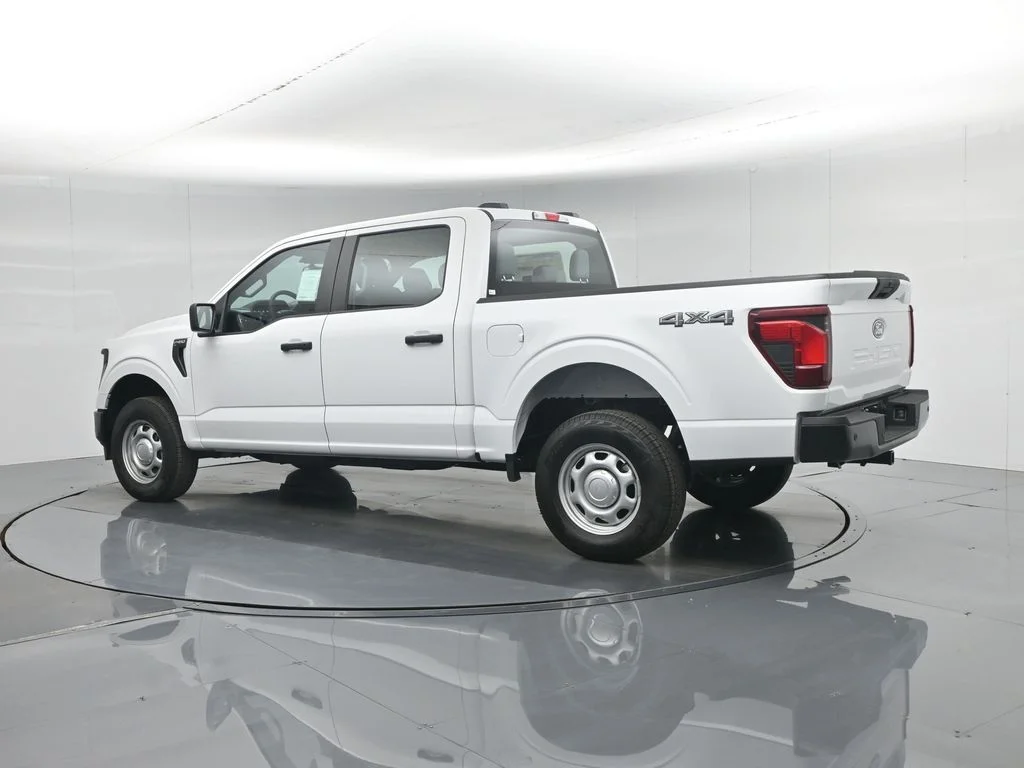 New 2026 Oxford White Ford XL image 5