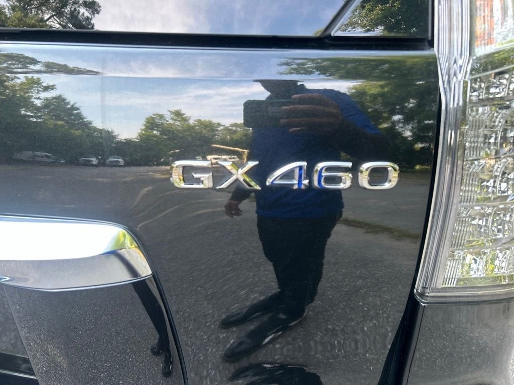 Used 2023 Black Lexus 460 image 10