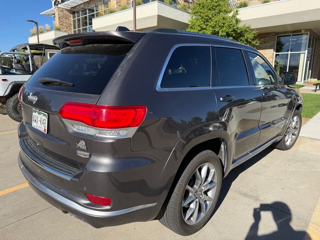 Used 2015 Gray Jeep Summit image 3