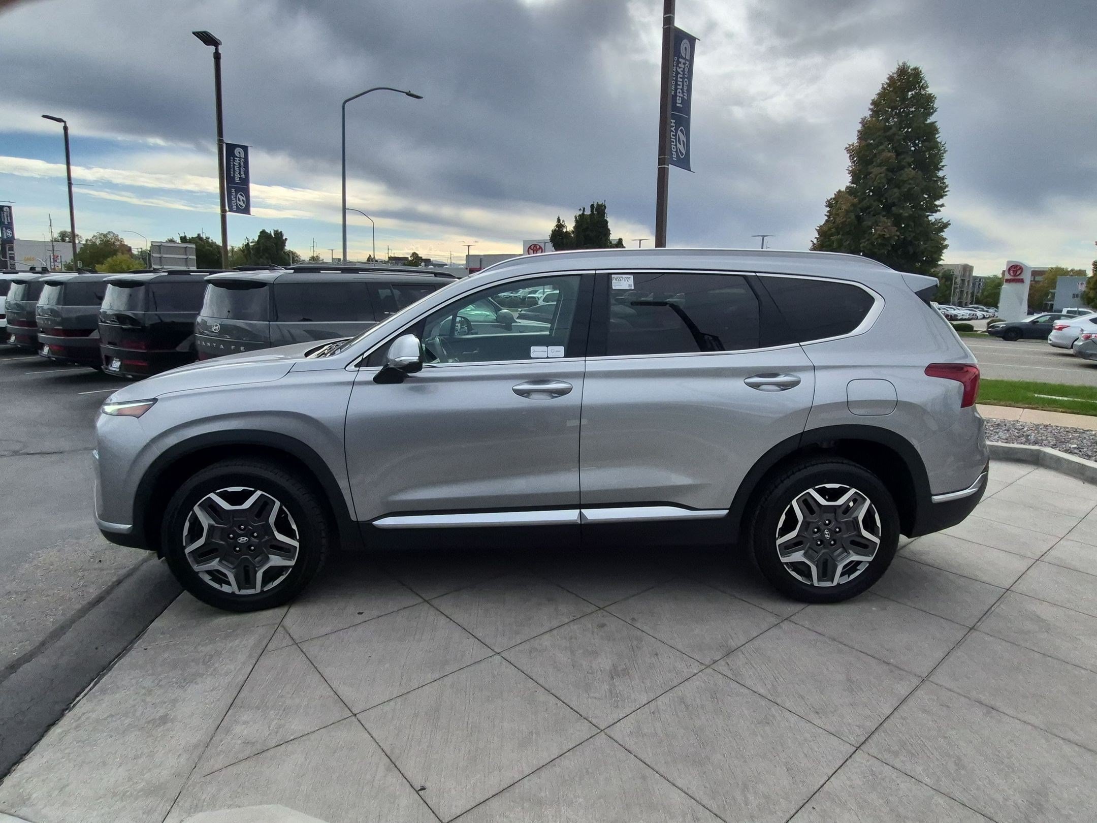 Certified Used 2023 Shimmering Silver Hyundai Limited image 8