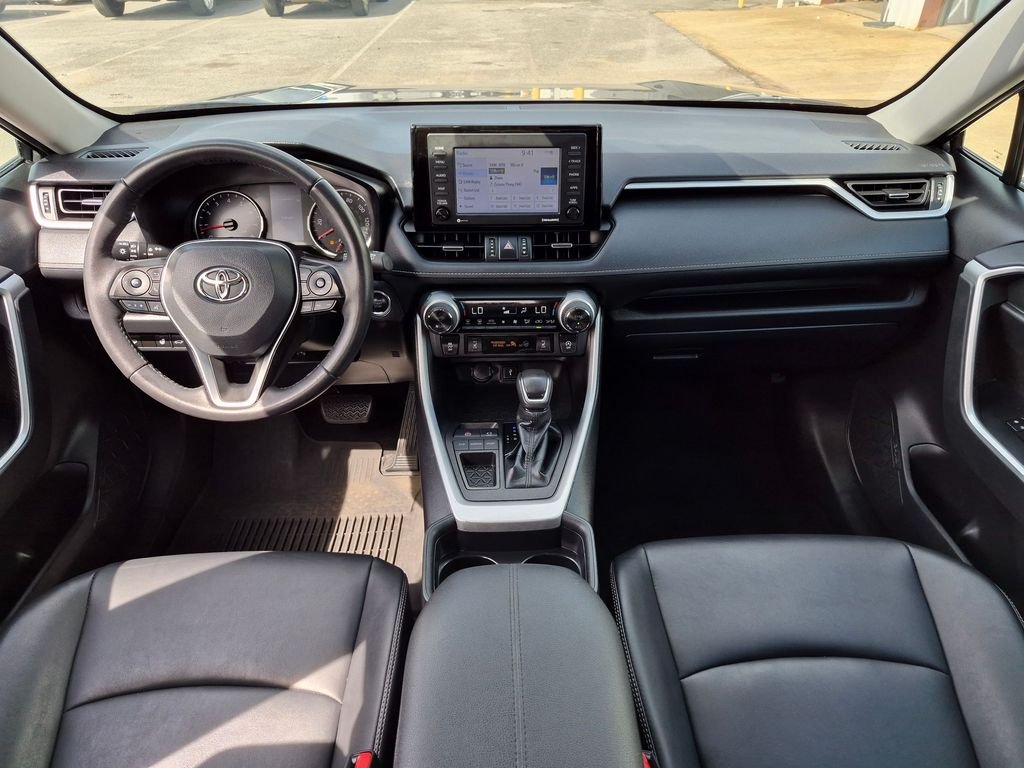 Used 2021 Gray Toyota XLE Premium image 22