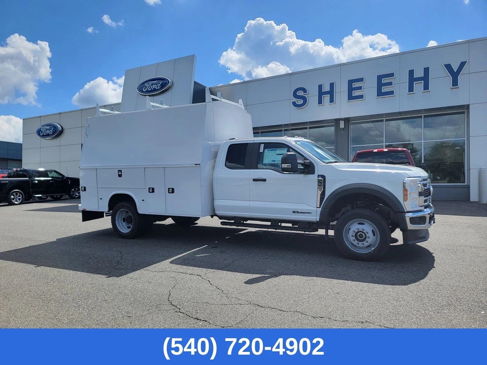 2025 Ford F-450 Super Duty Chassis Cab