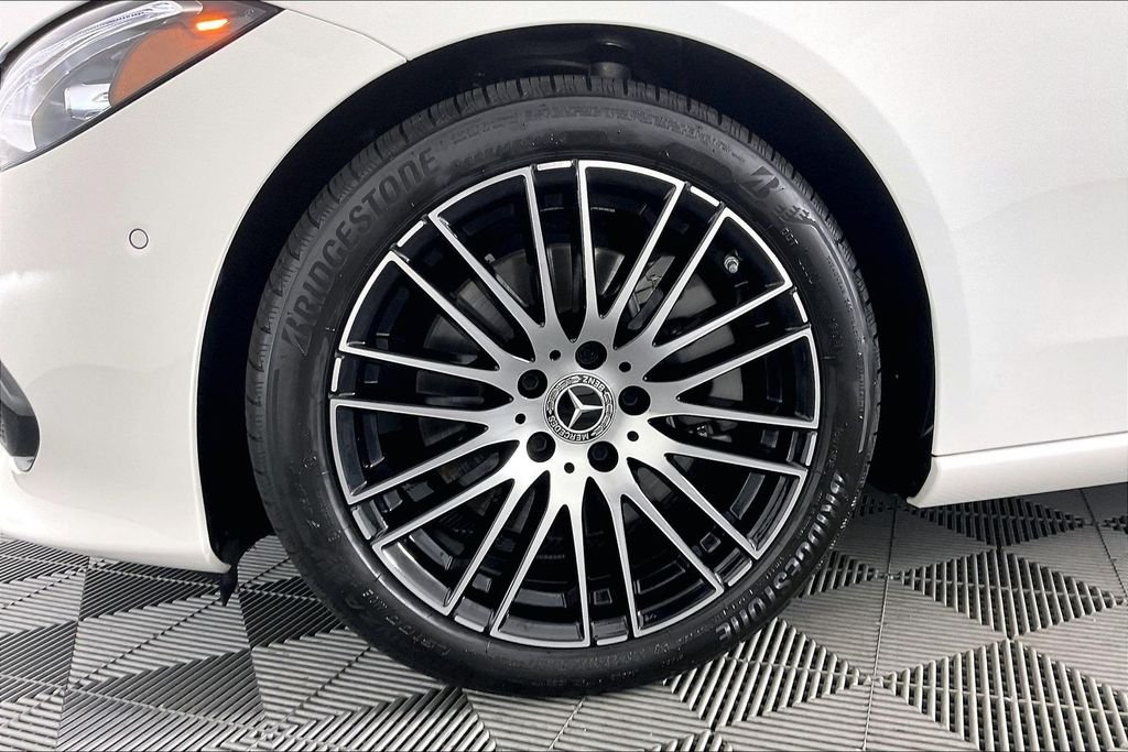 2026 Mercedes-Benz C-Class Sedan C 300 - Photo 8