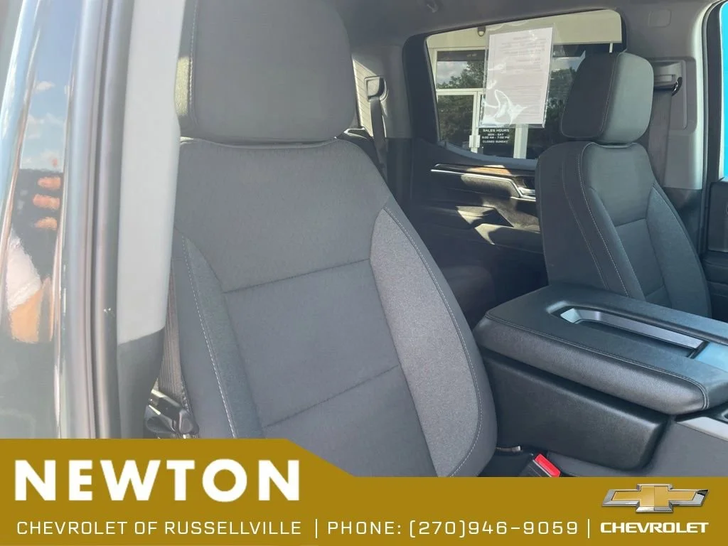 Used 2025 Cypress Gray Chevrolet LT image 22