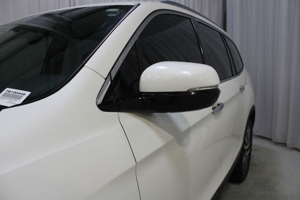 Used 2016 White Honda Elite image 37