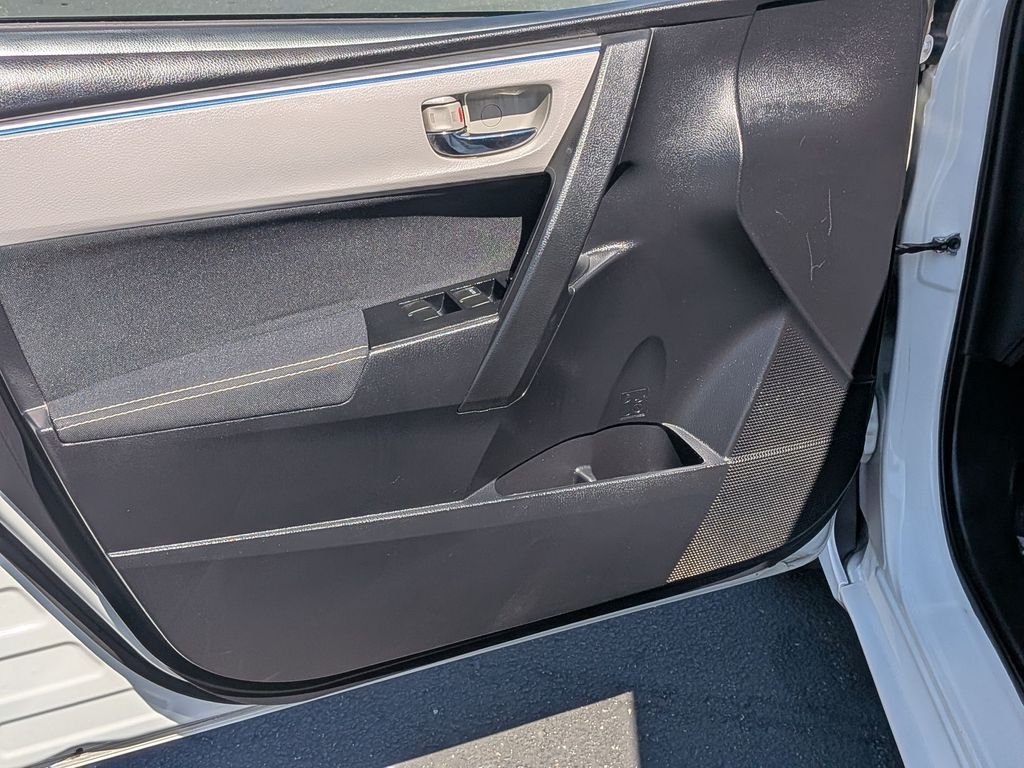 2014 Toyota Corolla LE Plus - Photo 12