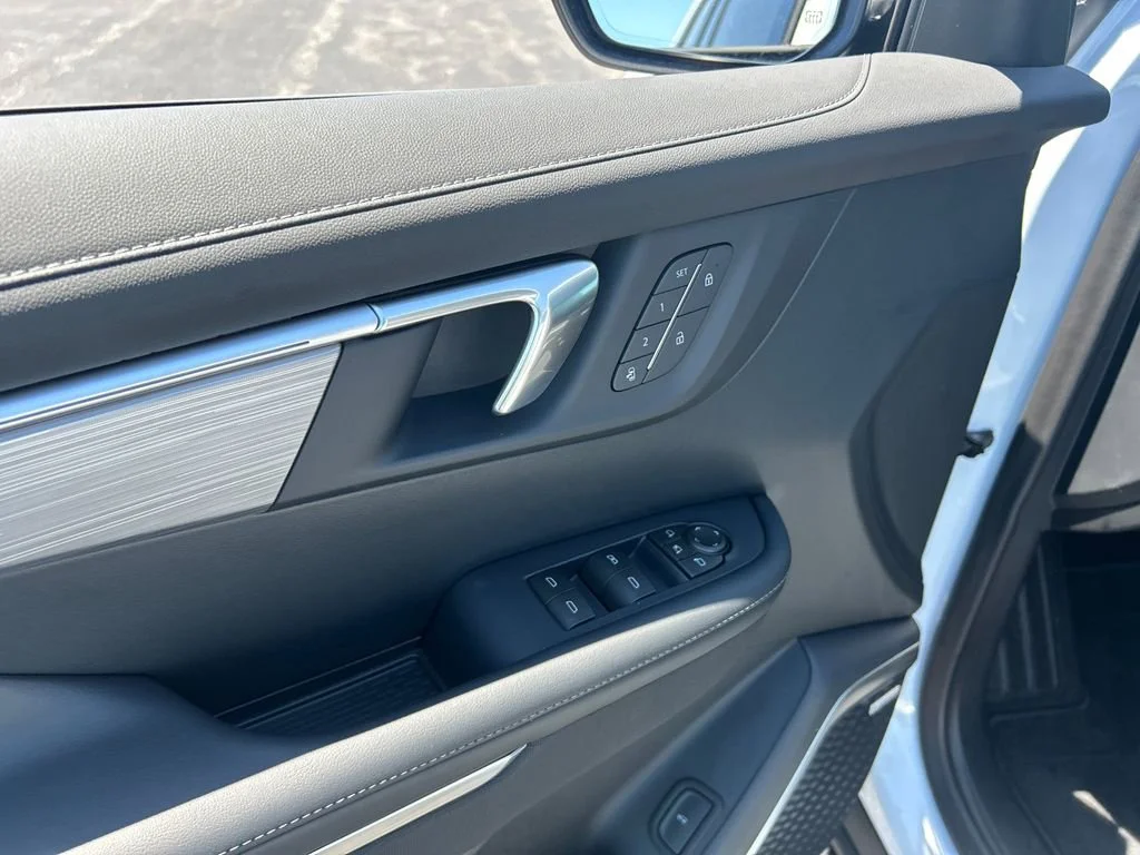 2026 Buick Enclave Preferred - Photo 16
