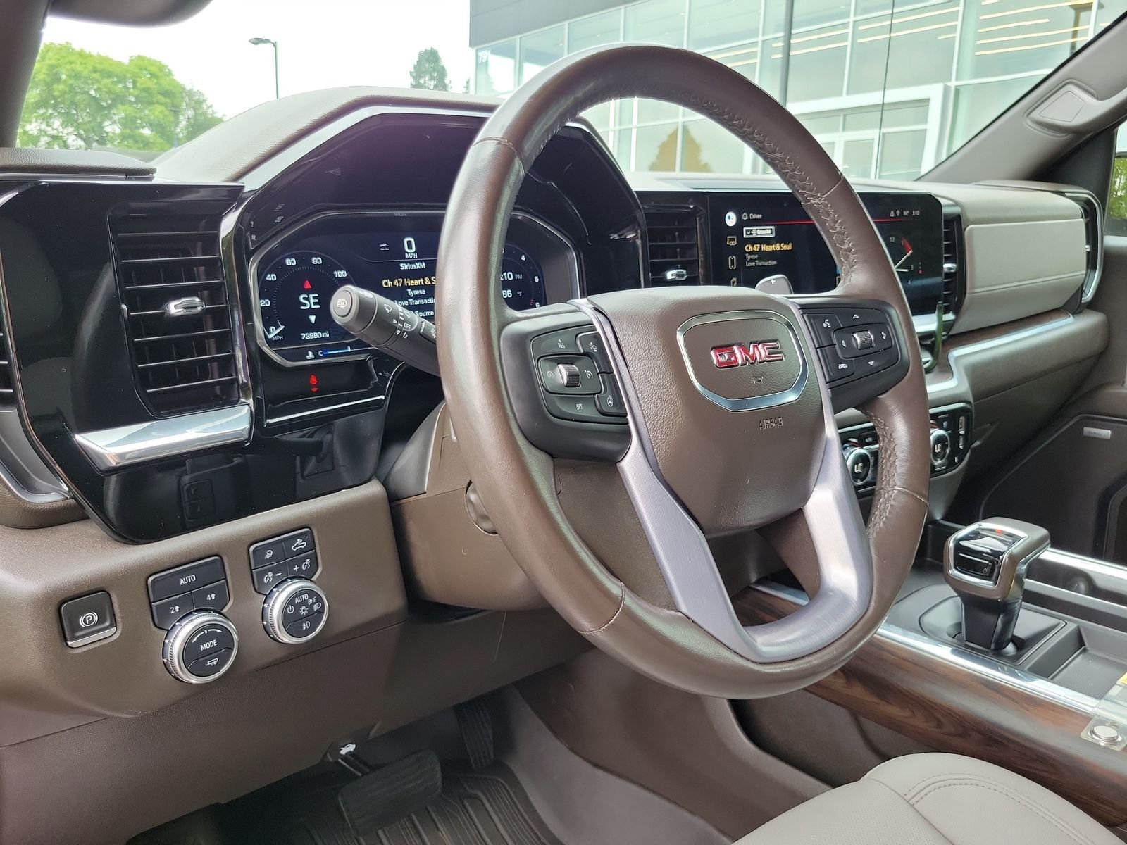 Used 2022 Red GMC SLT image 11