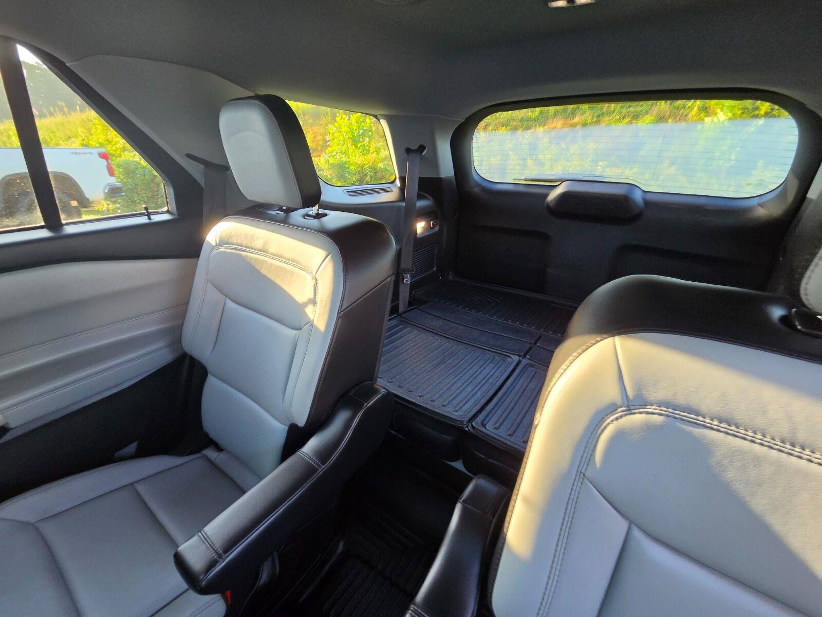 Used 2021 White Ford XLT image 10
