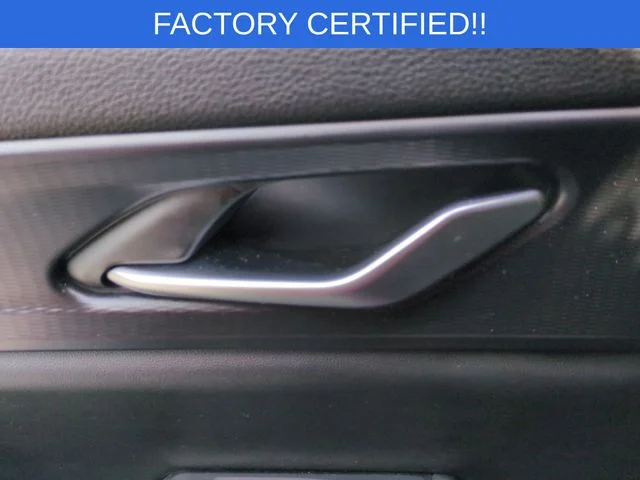 Used 2023 Red Jeep Altitude image 28