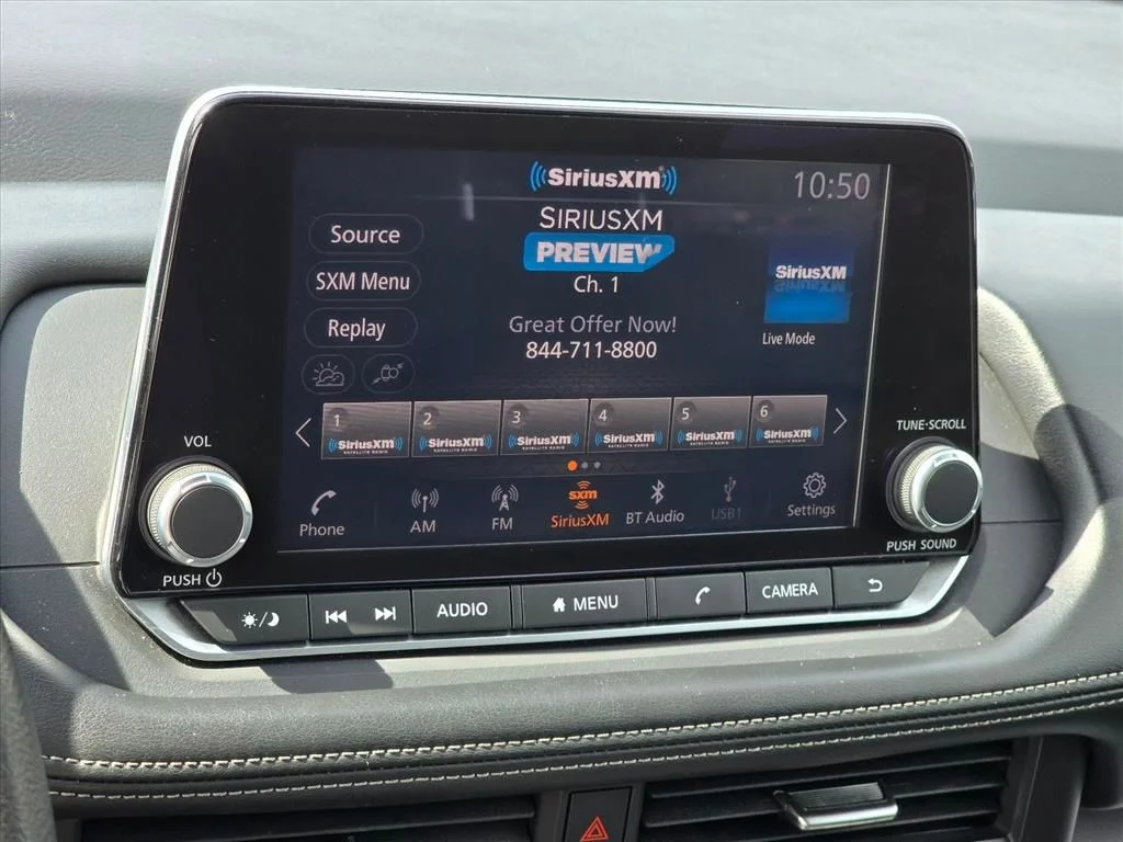 Used 2024 Blue Nissan SV image 4