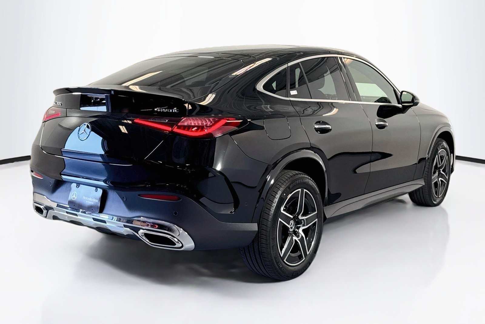 New 2027 Black Mercedes-Benz GLC 300 image 5
