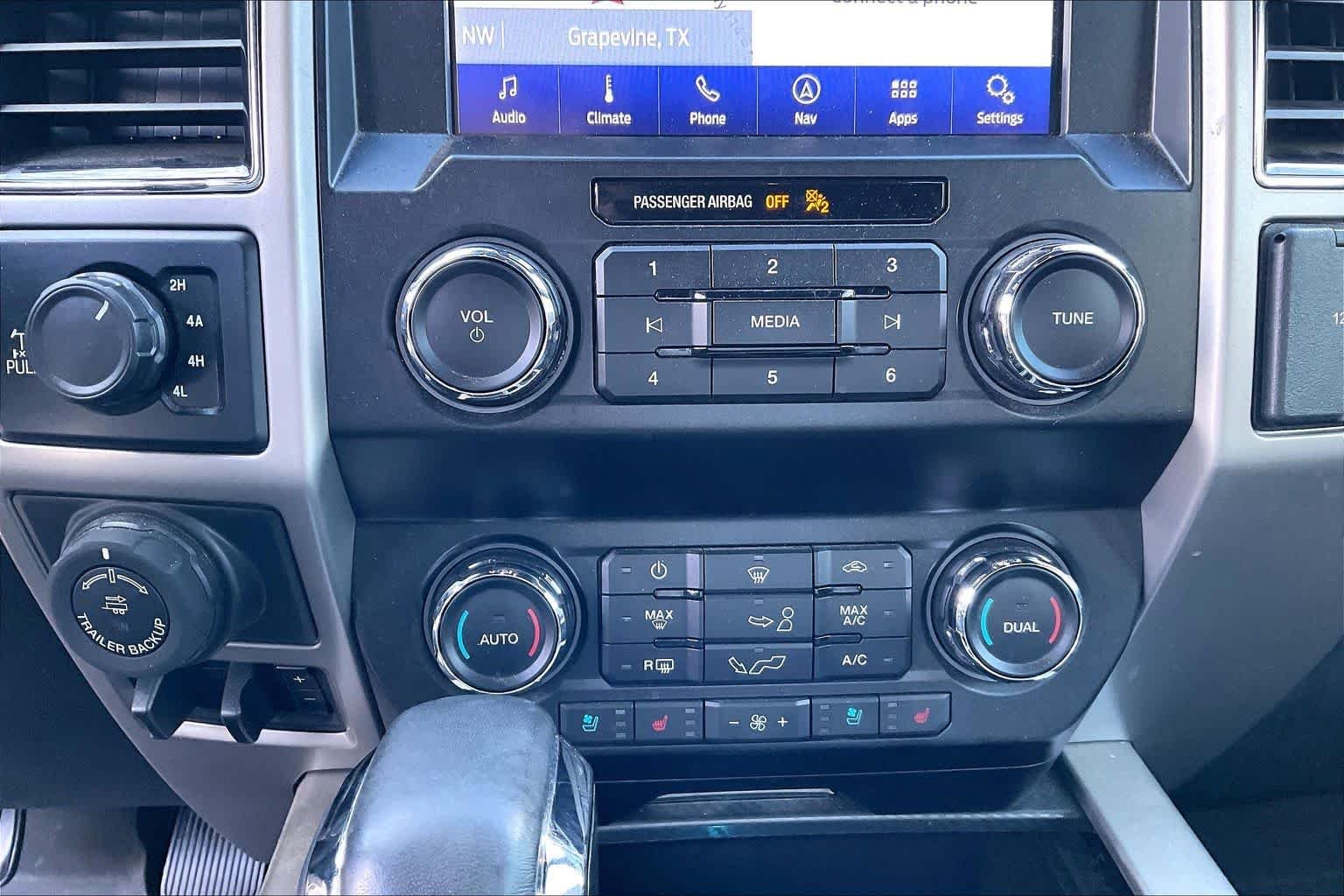 Used 2019 Oxford White Ford LARIAT image 33