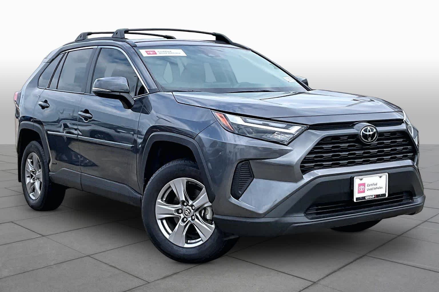 Used 2025 Magnetic Gray Metallic Toyota Hybrid XLE image 5