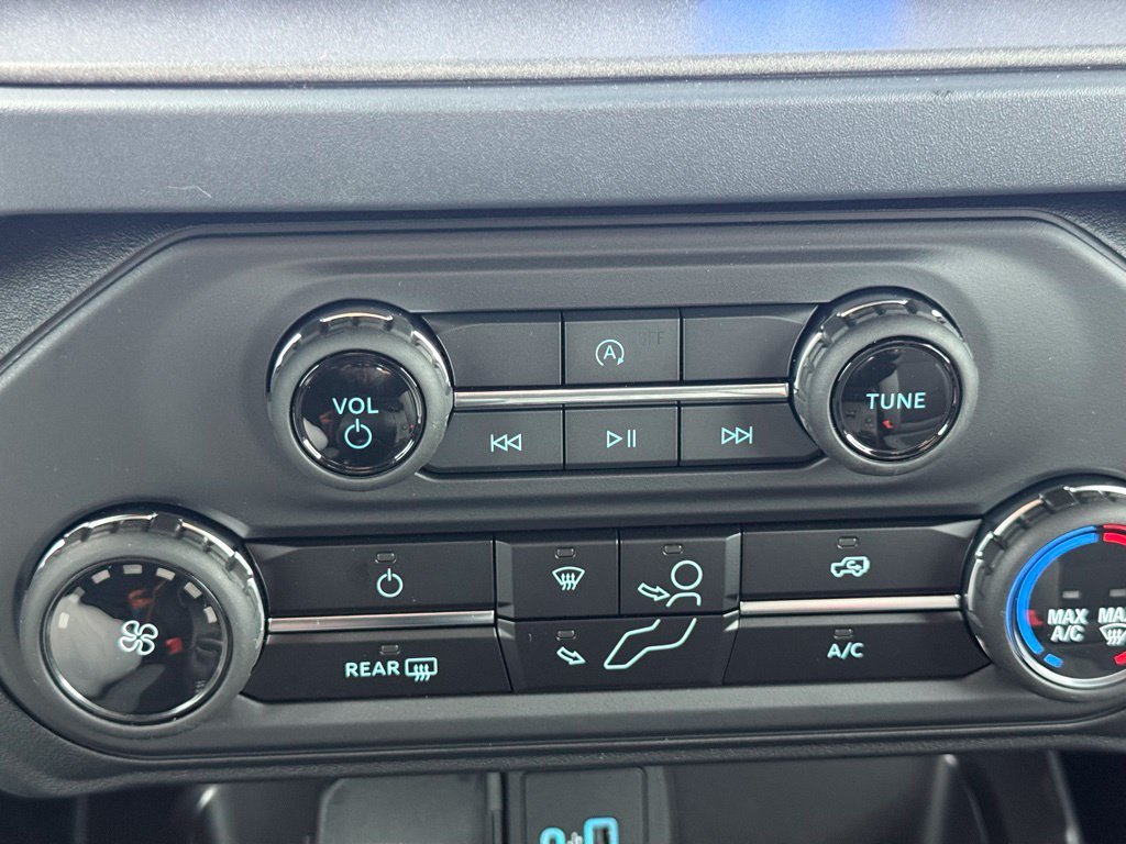 Used 2025 Blue Ford Base image 29