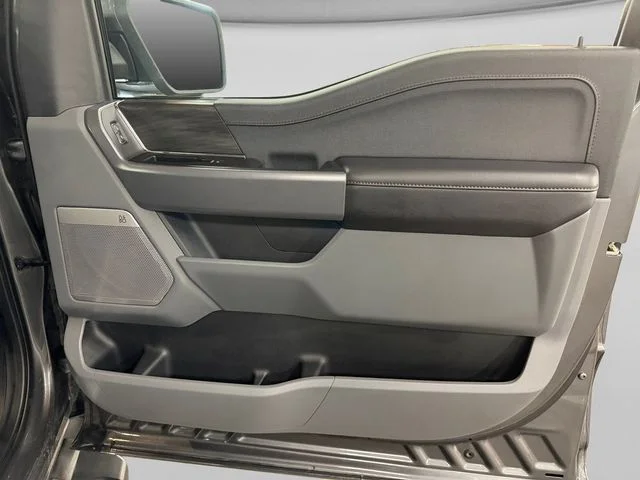 Used 2025 Gray Ford Lariat image 15