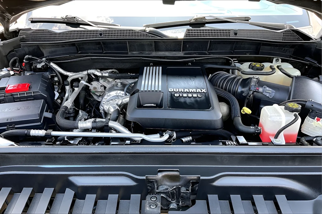 Used 2021 Brown GMC Elevation image 31