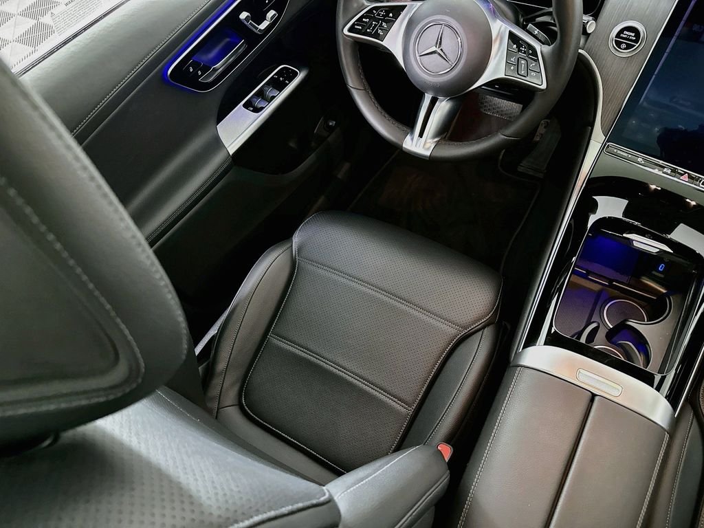 Used 2023 White Mercedes-Benz GLC 300 image 23