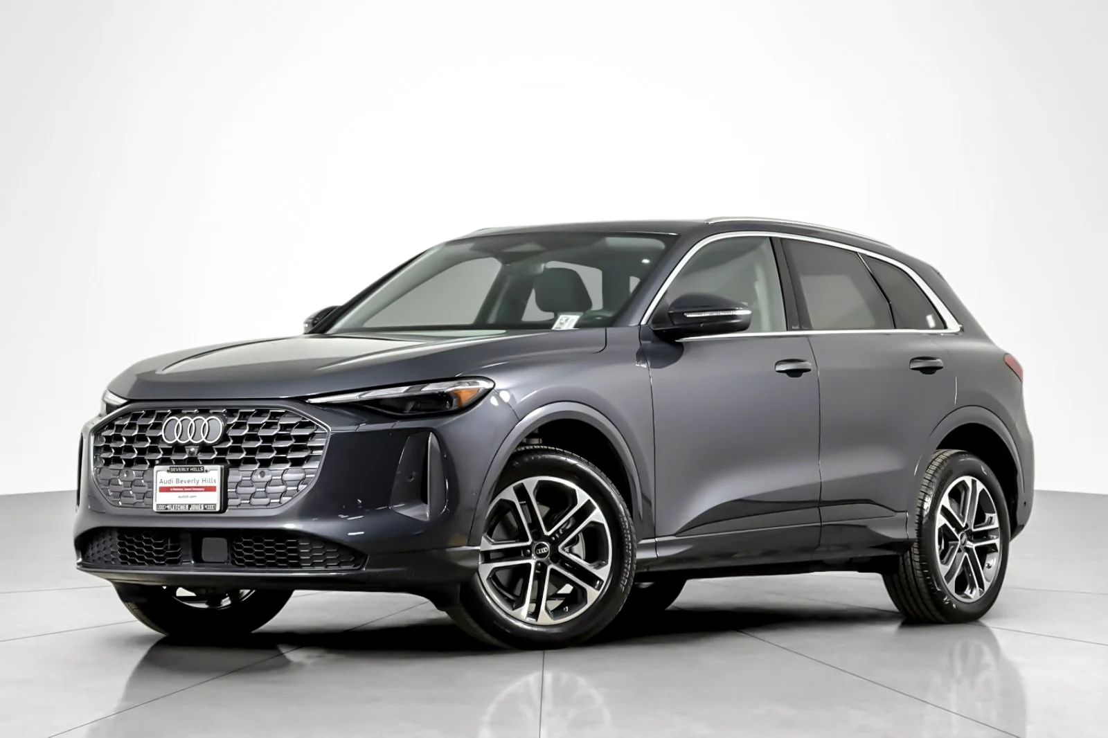 2025 Audi Q5 40 Premium's photo